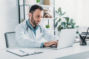Como ser um médico empreendedor em 6 passos