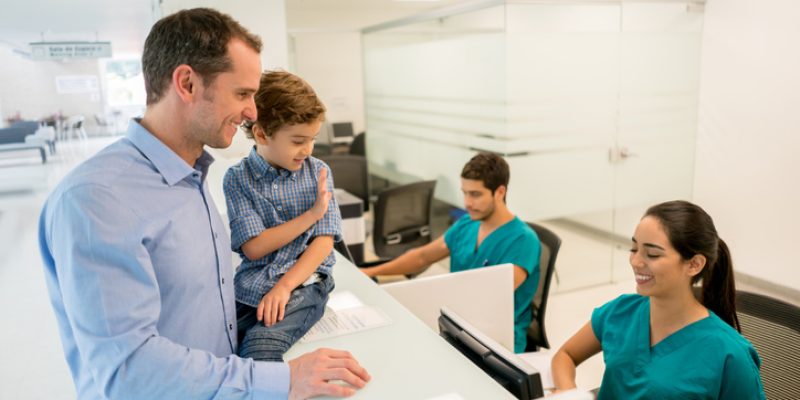 recepção da sua clínica médica