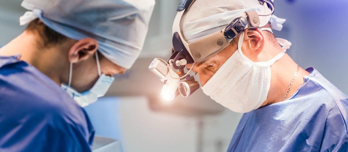 cirurgia de câncer de ovários